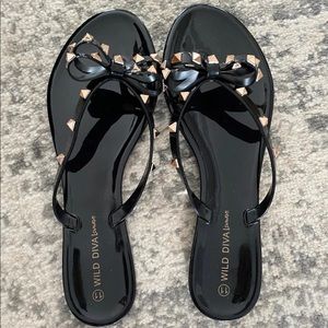 Studded jelly sandals 11